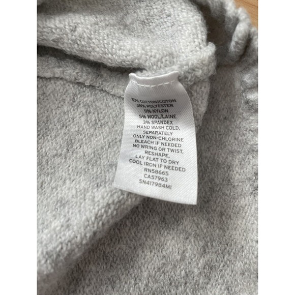 Something Navy Gray Knit V-Neck Sweater Womens Size Medium - Picture 6 of 6